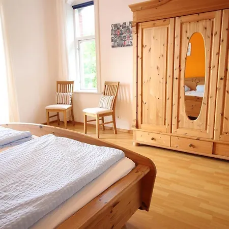 Spiegel Apartment *